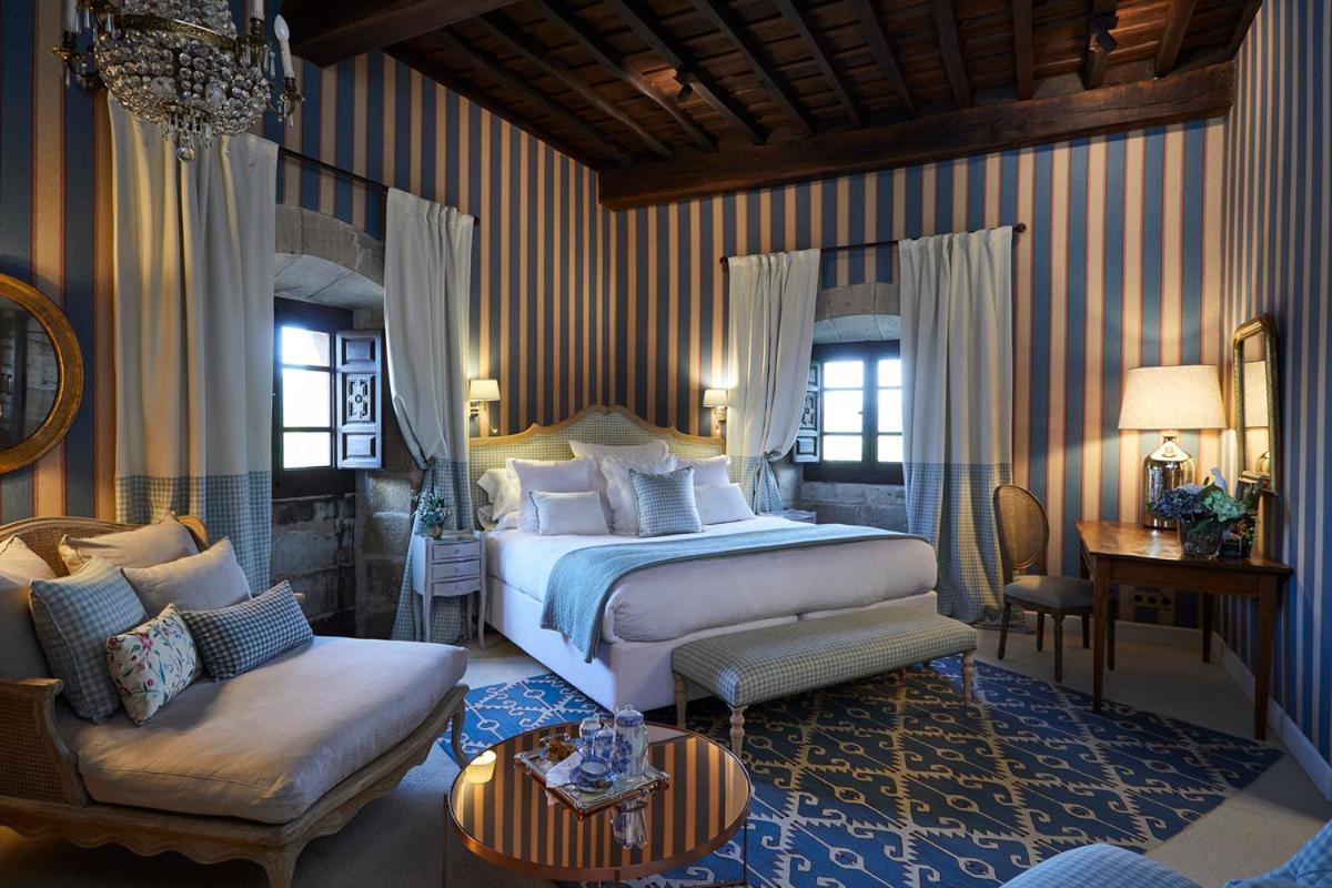Helguera Palacio Boutique & Antique Vargas Eksteriør bilde